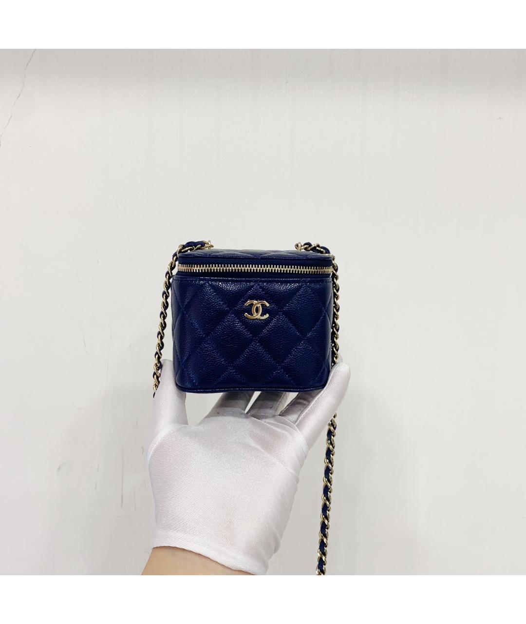 CHANEL Темно-синяя кожаная сумка через плечо, фото 2