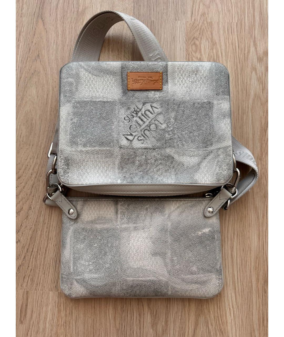 LOUIS VUITTON Серая кожаная сумка на плечо, фото 2