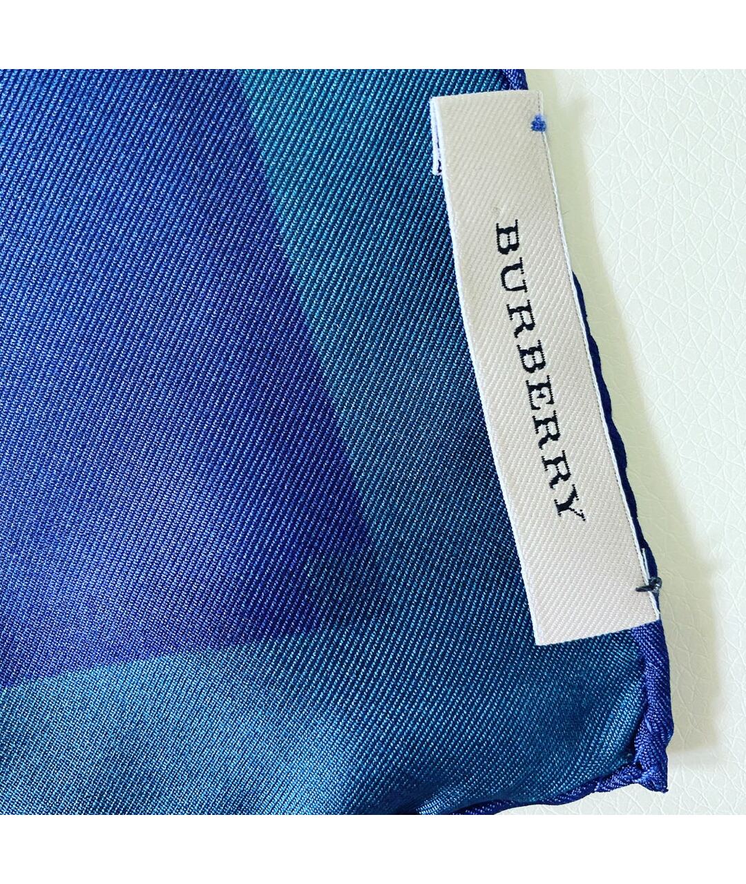 BURBERRY Синий шелковый шарф, фото 3