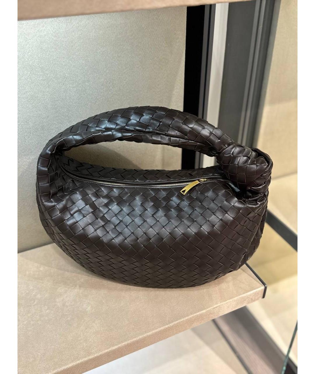 BOTTEGA VENETA Коричневая кожаная сумка с короткими ручками, фото 5