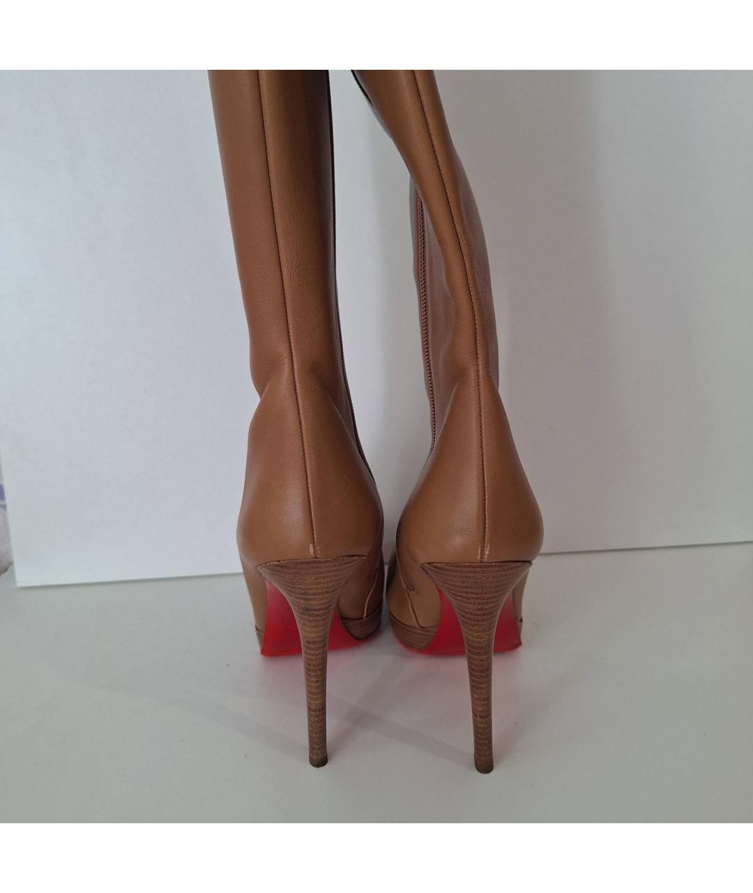 CHRISTIAN LOUBOUTIN Бежевые кожаные сапоги, фото 4