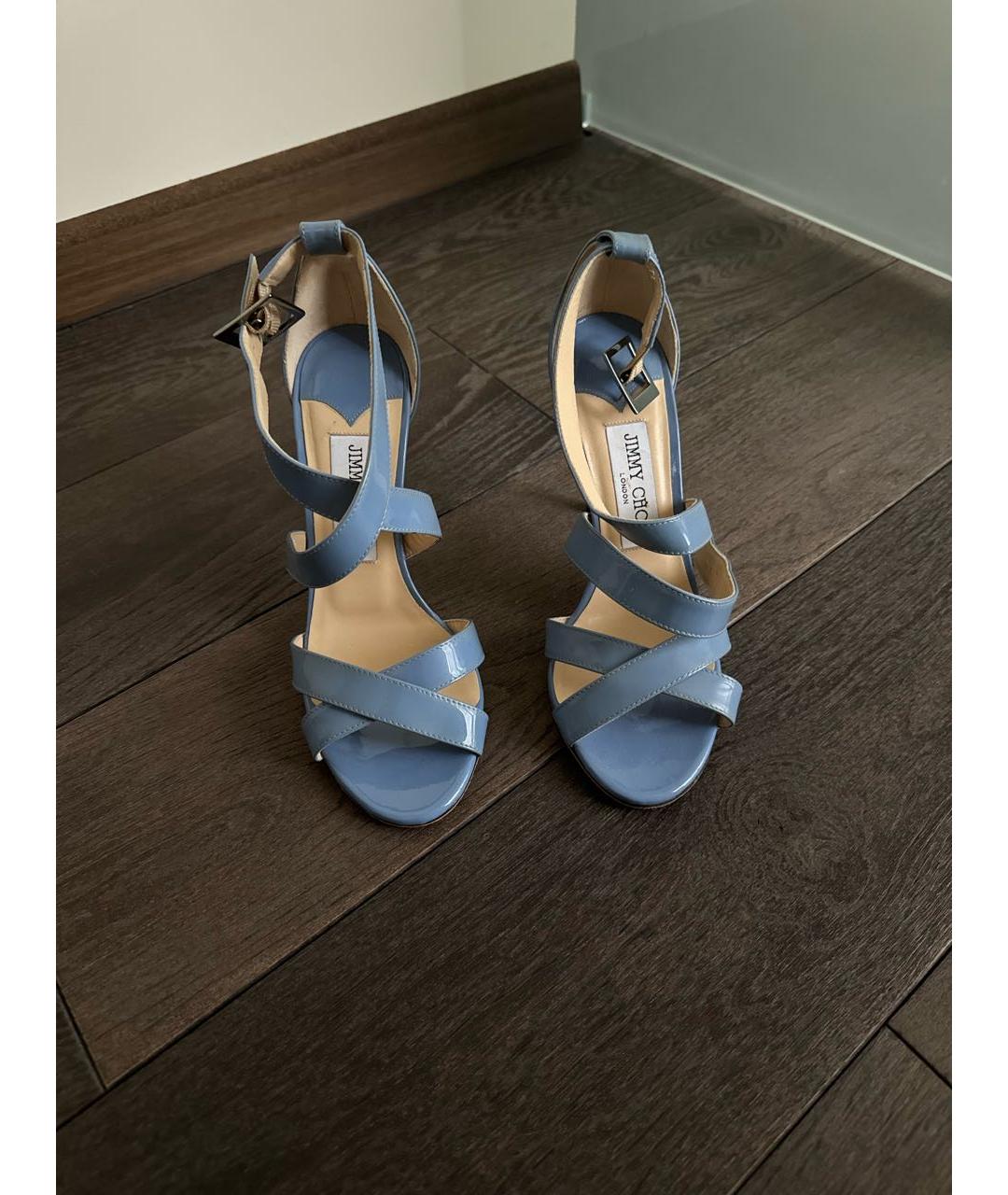 JIMMY CHOO Голубые босоножки из лакированной кожи, фото 2