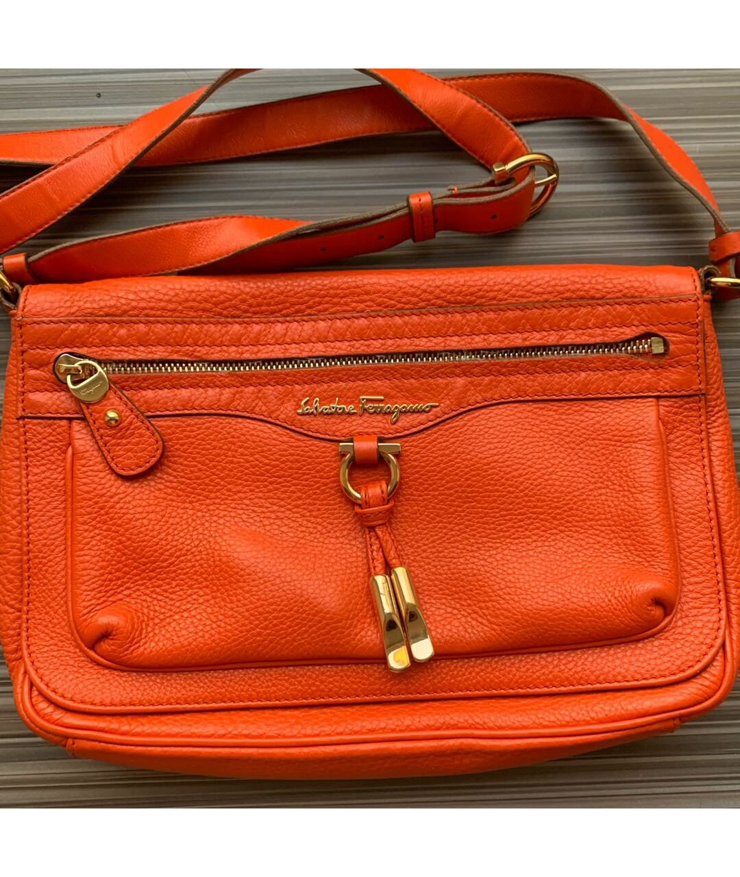 SALVATORE FERRAGAMO Оранжевая кожаная сумка тоут, фото 5