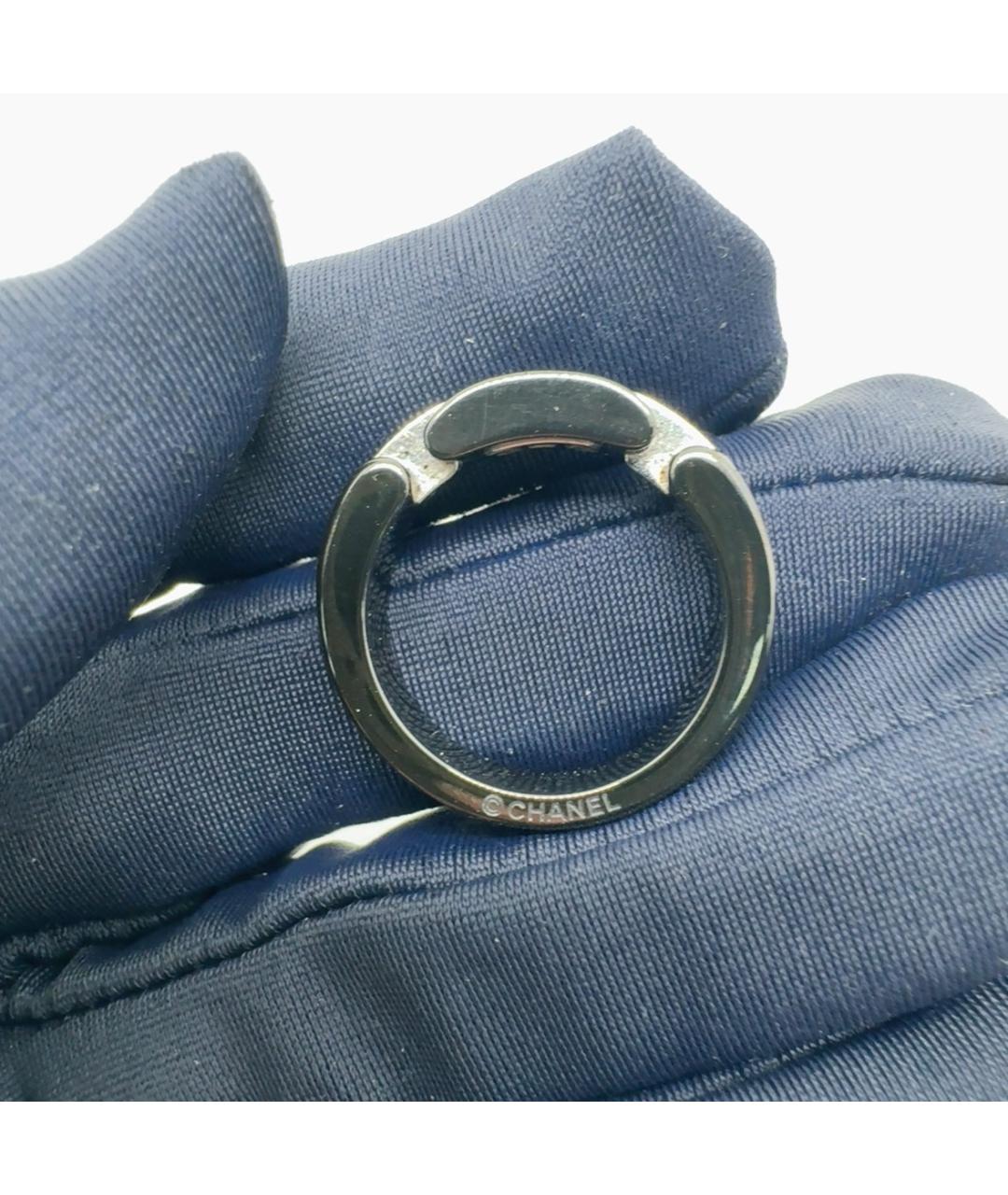 CHANEL Черное кольцо из белого золота, фото 4