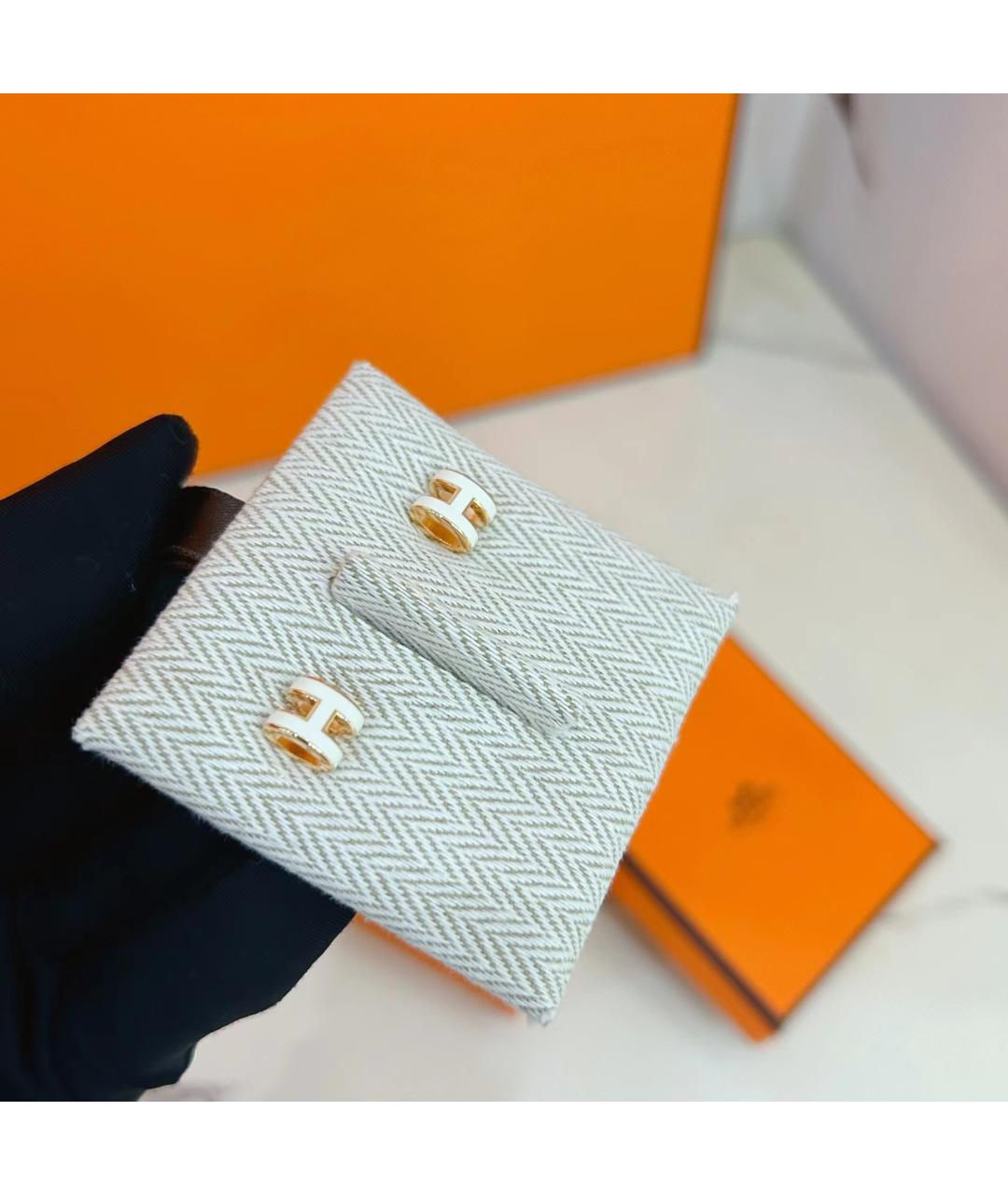 HERMES Белые металлические серьги, фото 3