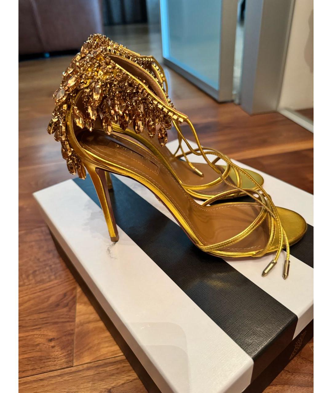 AQUAZZURA Золотые кожаные босоножки, фото 9