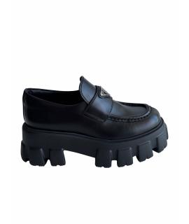 PRADA Лоферы