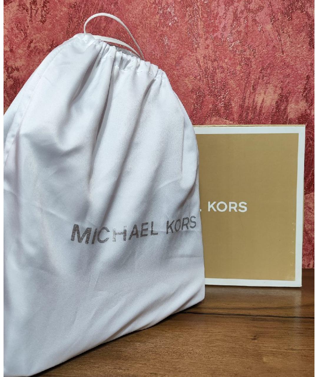 MICHAEL KORS Черная кожаная сумка с короткими ручками, фото 8