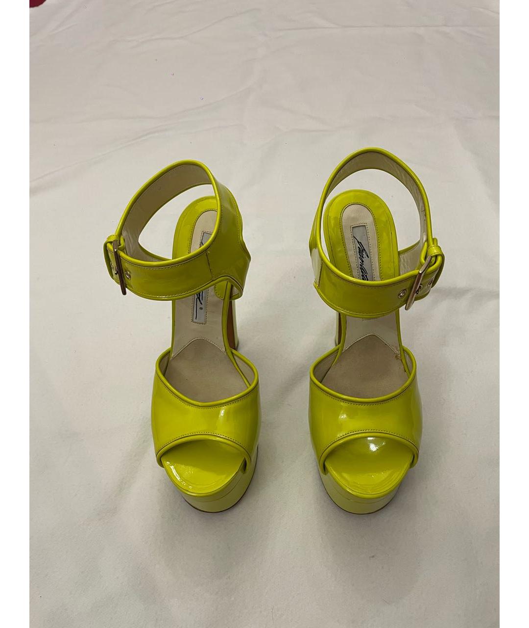 BRIAN ATWOOD Желтые босоножки из лакированной кожи, фото 2