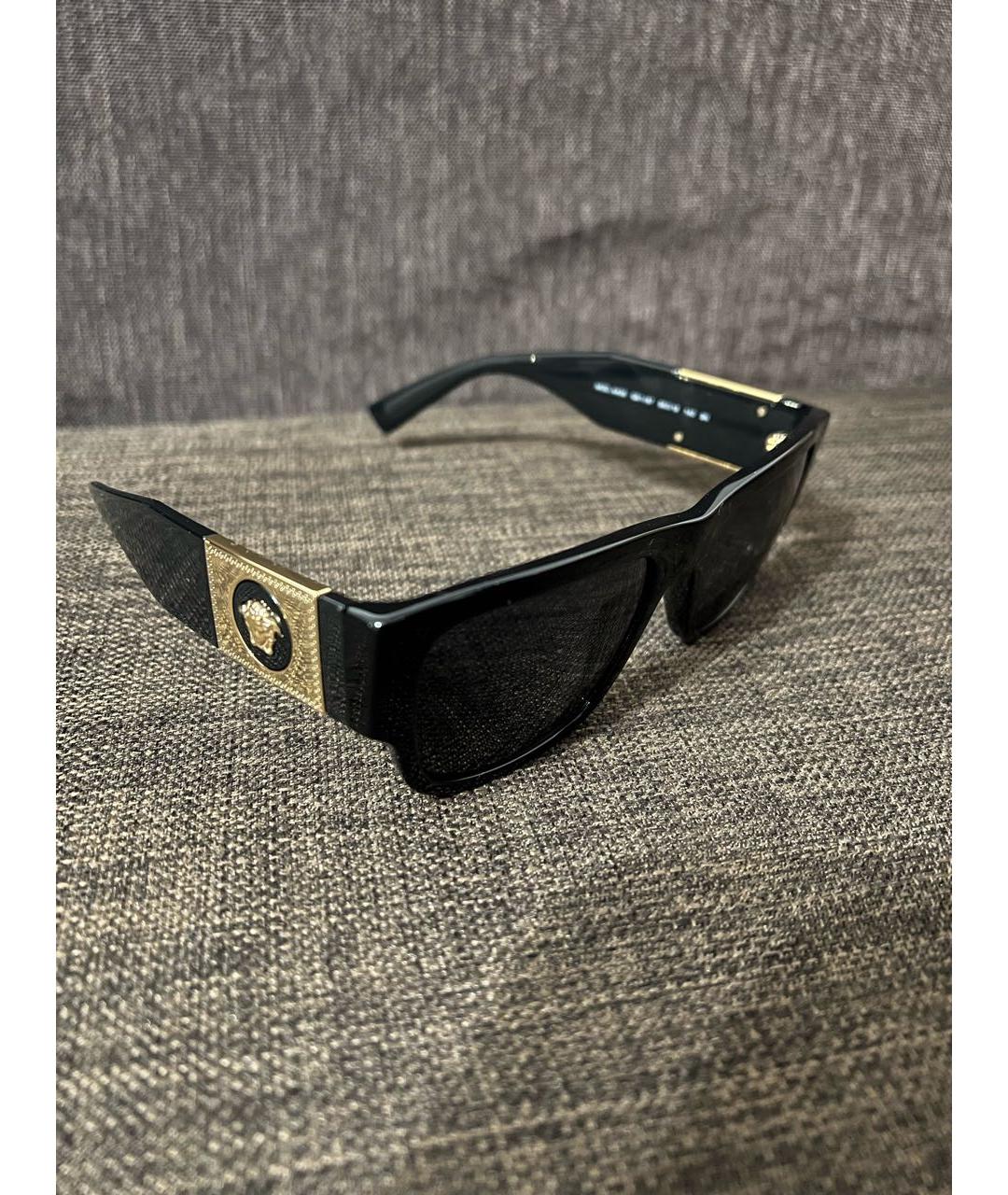 VERSACE Черные пластиковые солнцезащитные очки, фото 2