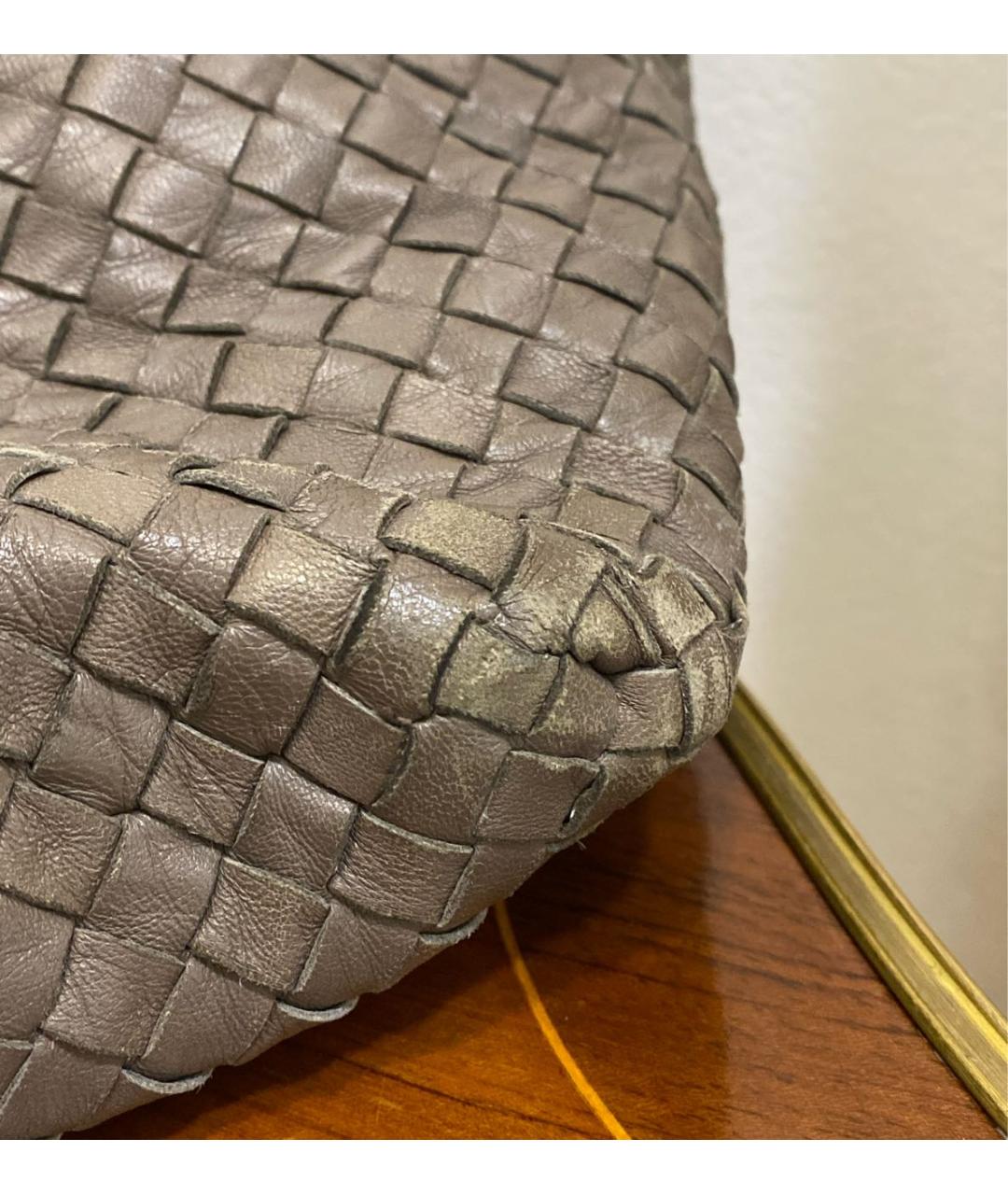 BOTTEGA VENETA Бежевая кожаная сумка тоут, фото 8