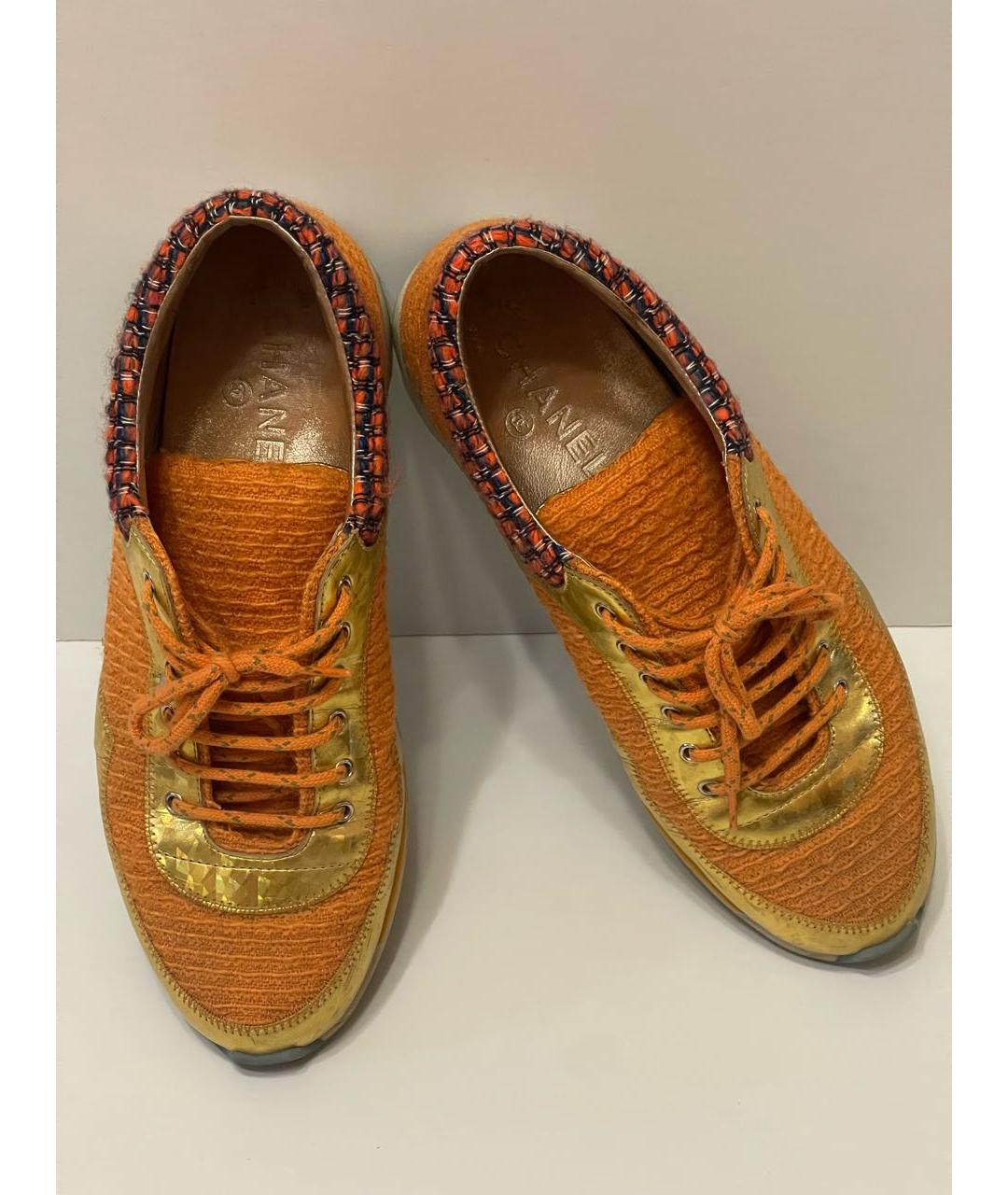 CHANEL Оранжевое текстильные кроссовки, фото 5