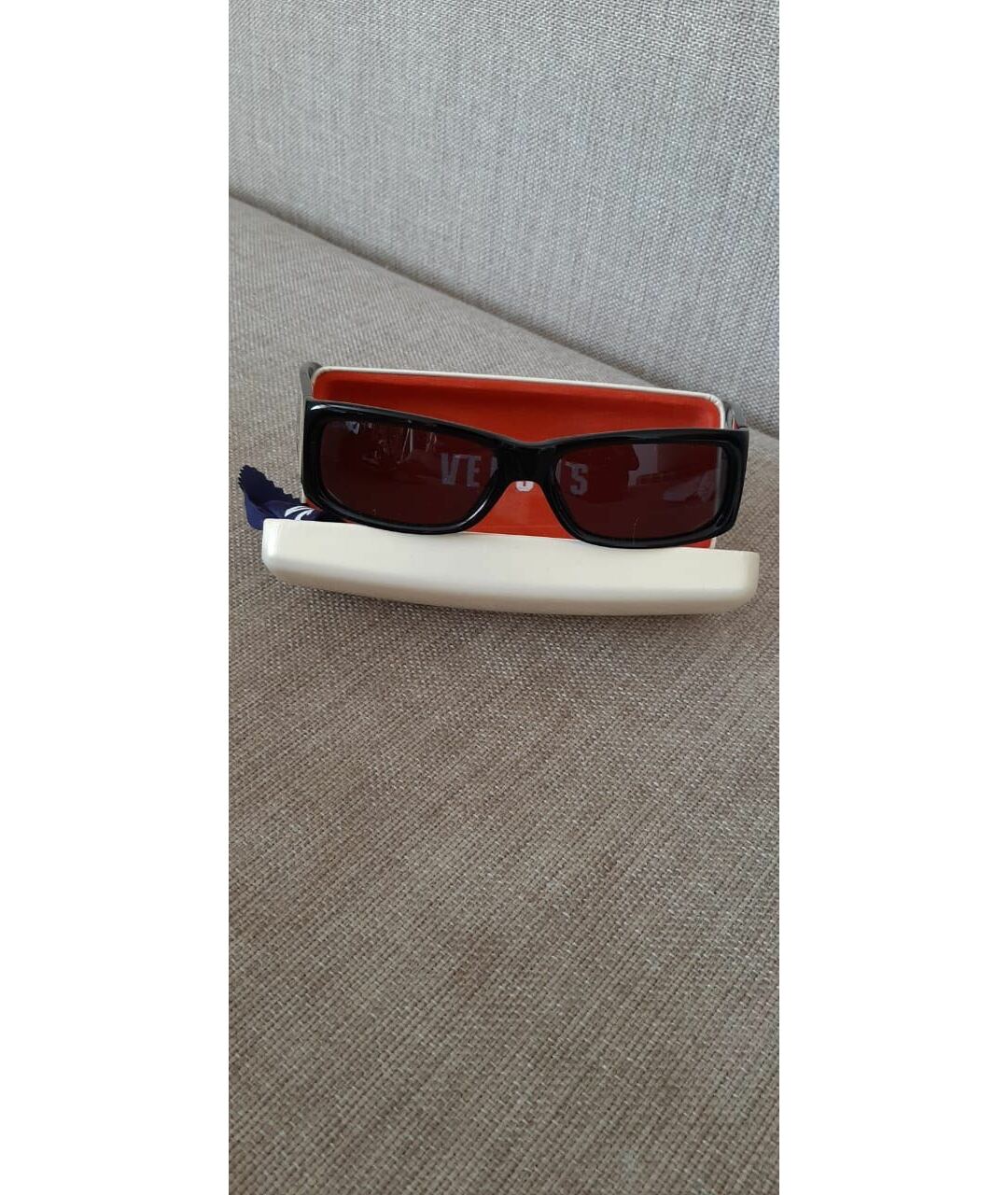 VERSUS Черные пластиковые солнцезащитные очки, фото 5