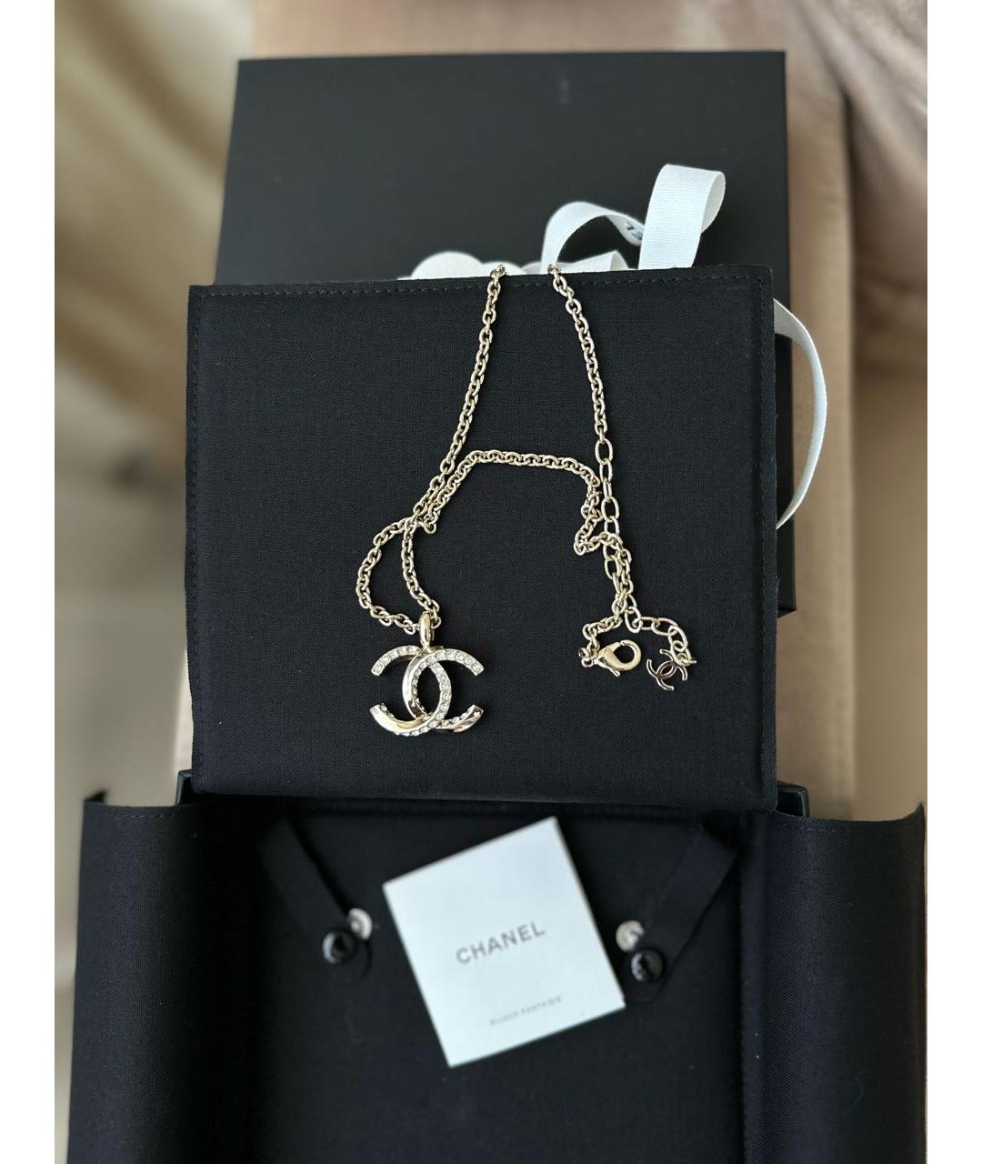 CHANEL Золотая металлическая подвеска, фото 7