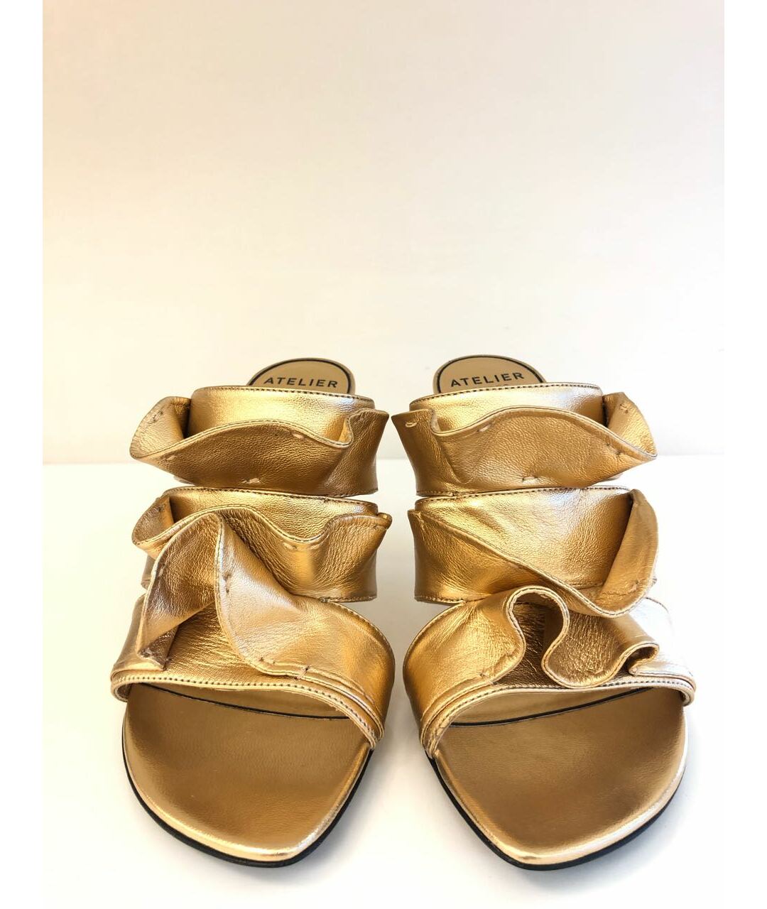 VALENTINO GARAVANI Золотые кожаные мюли, фото 2