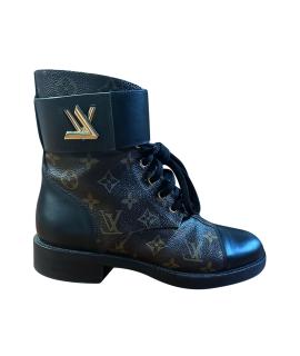 LOUIS VUITTON Ботинки