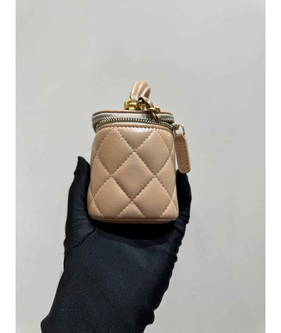 CHANEL Бежевая кожаная сумка через плечо, фото 4