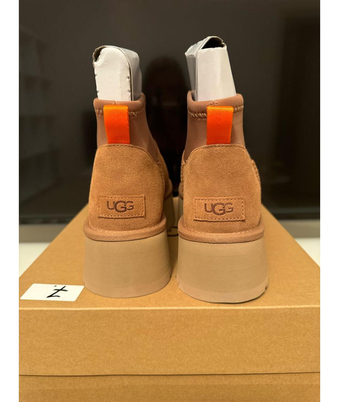 UGG AUSTRALIA Коричневые замшевые ботинки, фото 4