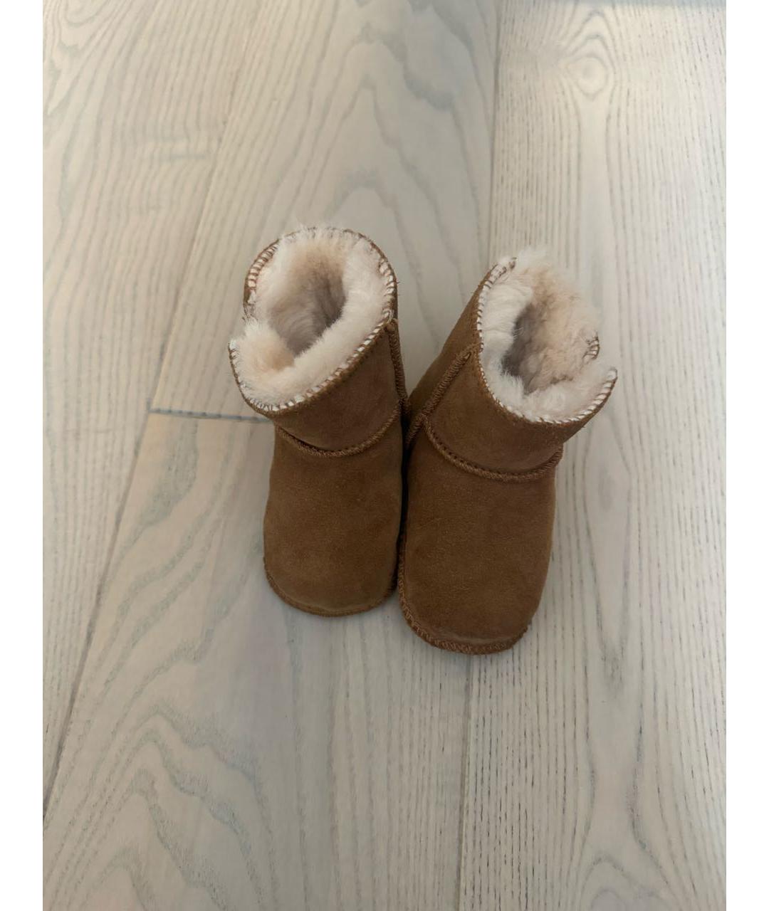 UGG AUSTRALIA Коричневые замшевые пинетки, фото 2