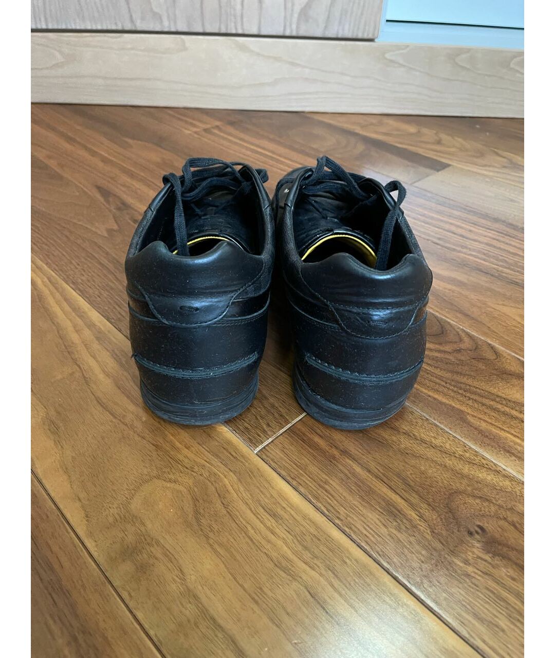 FENDI Черные кожаные низкие кроссовки / кеды, фото 4