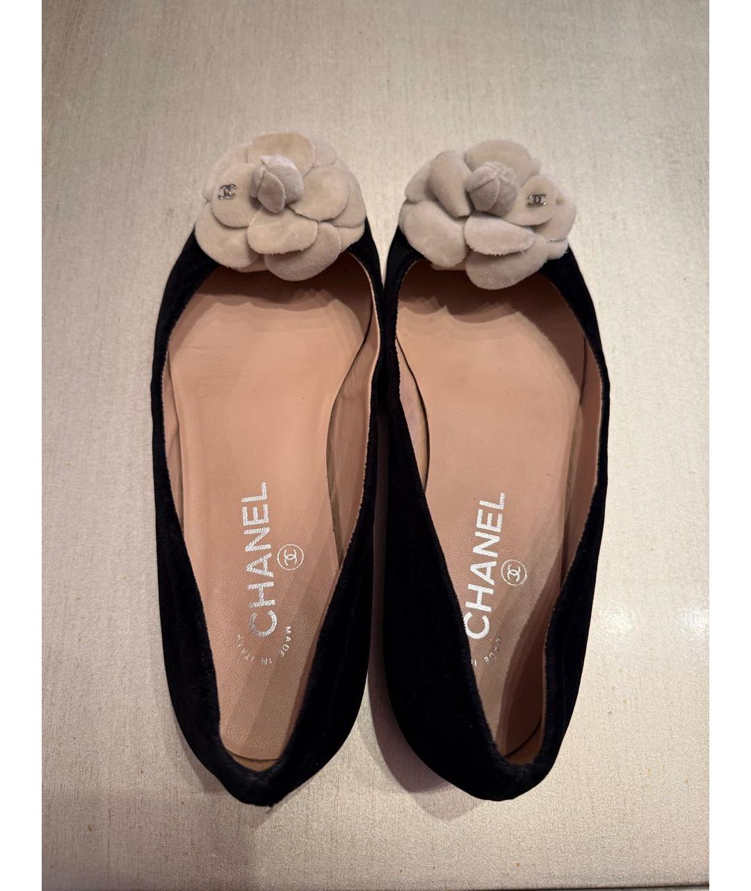 CHANEL Черные бархатные балетки, фото 3