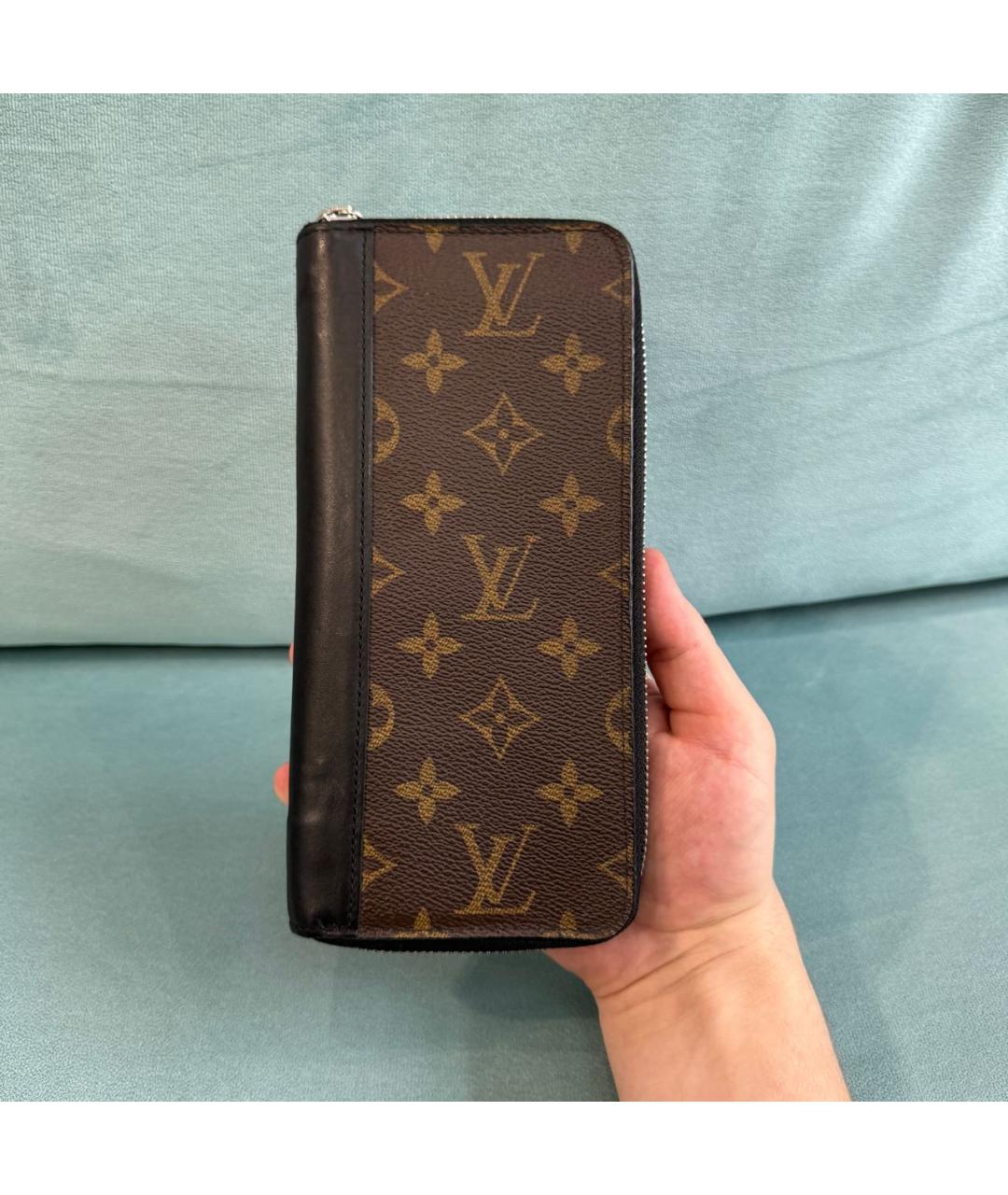 LOUIS VUITTON Коричневый кошелек, фото 7