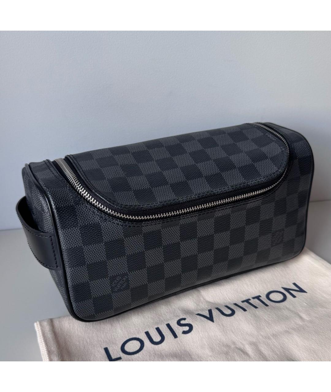 LOUIS VUITTON Черная барсетка, фото 3