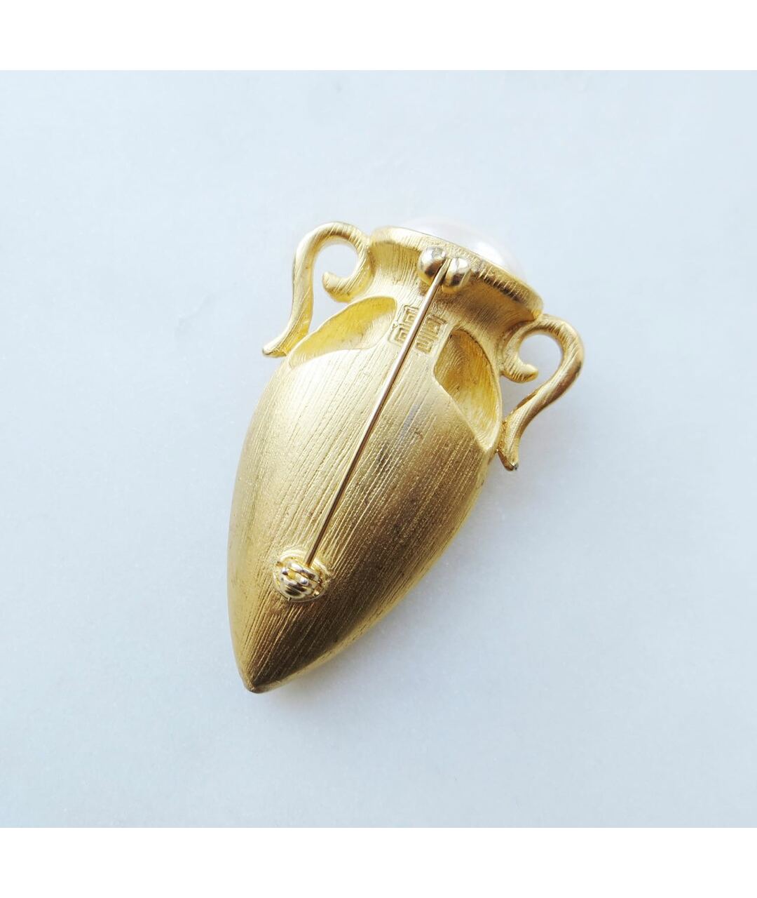 GIVENCHY Бежевая позолоченная булавка / брошь, фото 2