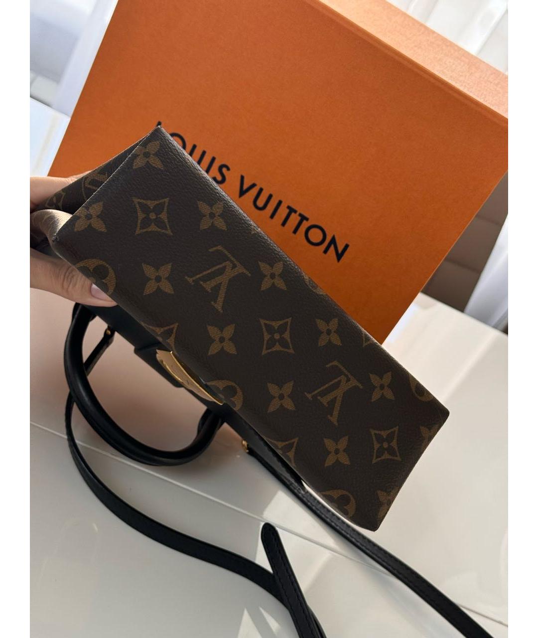 LOUIS VUITTON Коричневая кожаная сумка через плечо, фото 3