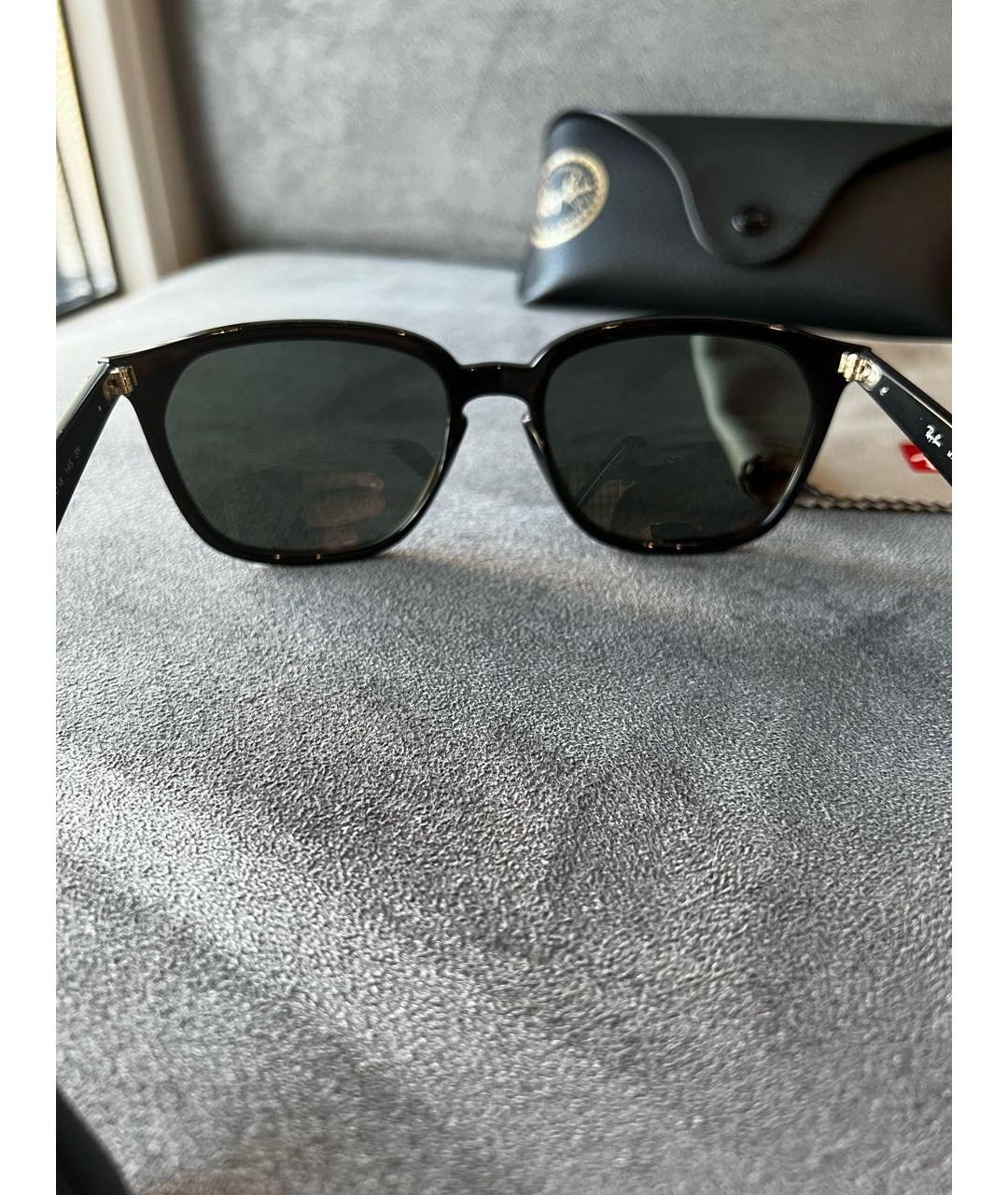 RAY BAN Черные пластиковые солнцезащитные очки, фото 2