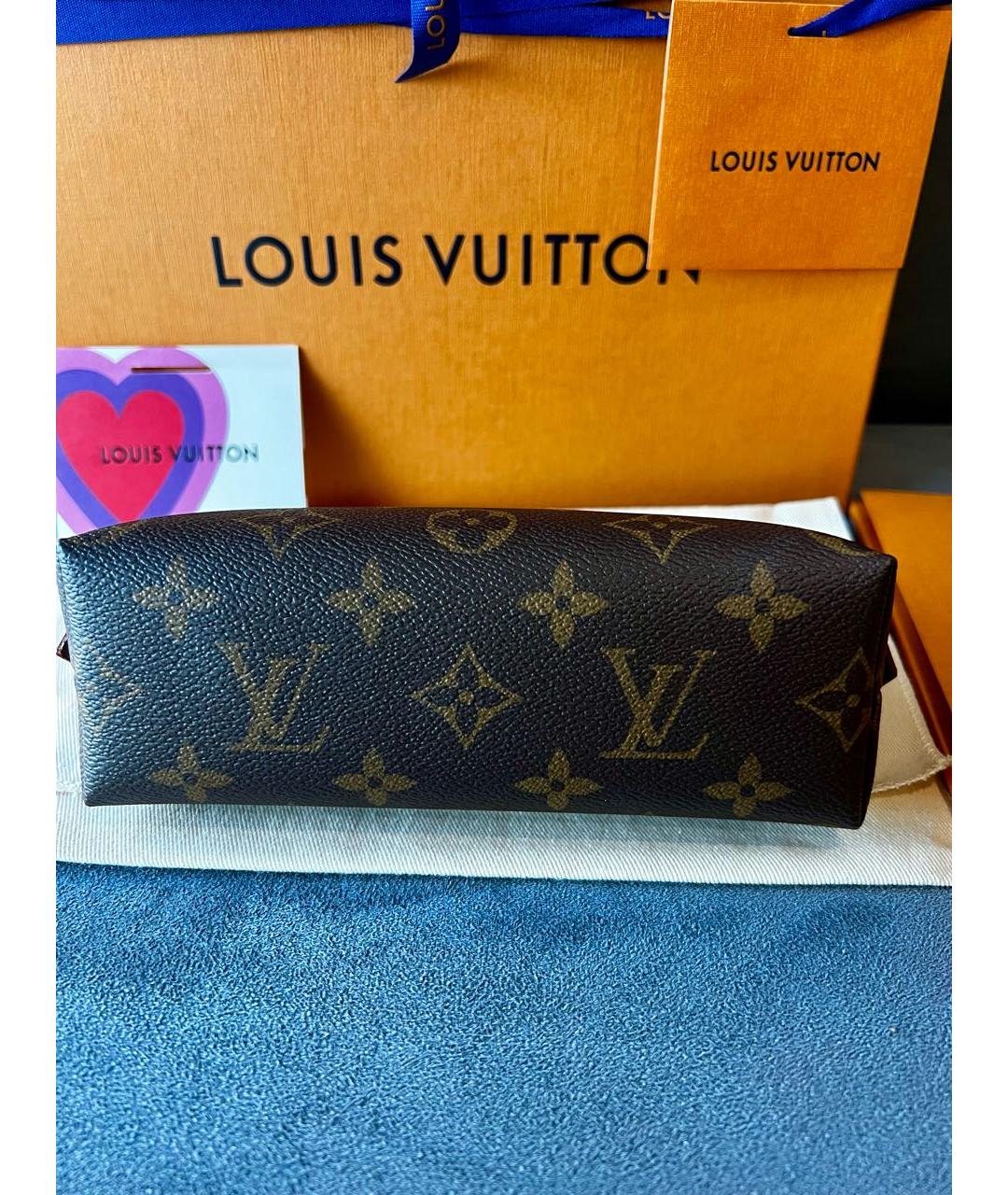 LOUIS VUITTON Коричневая косметичка, фото 3