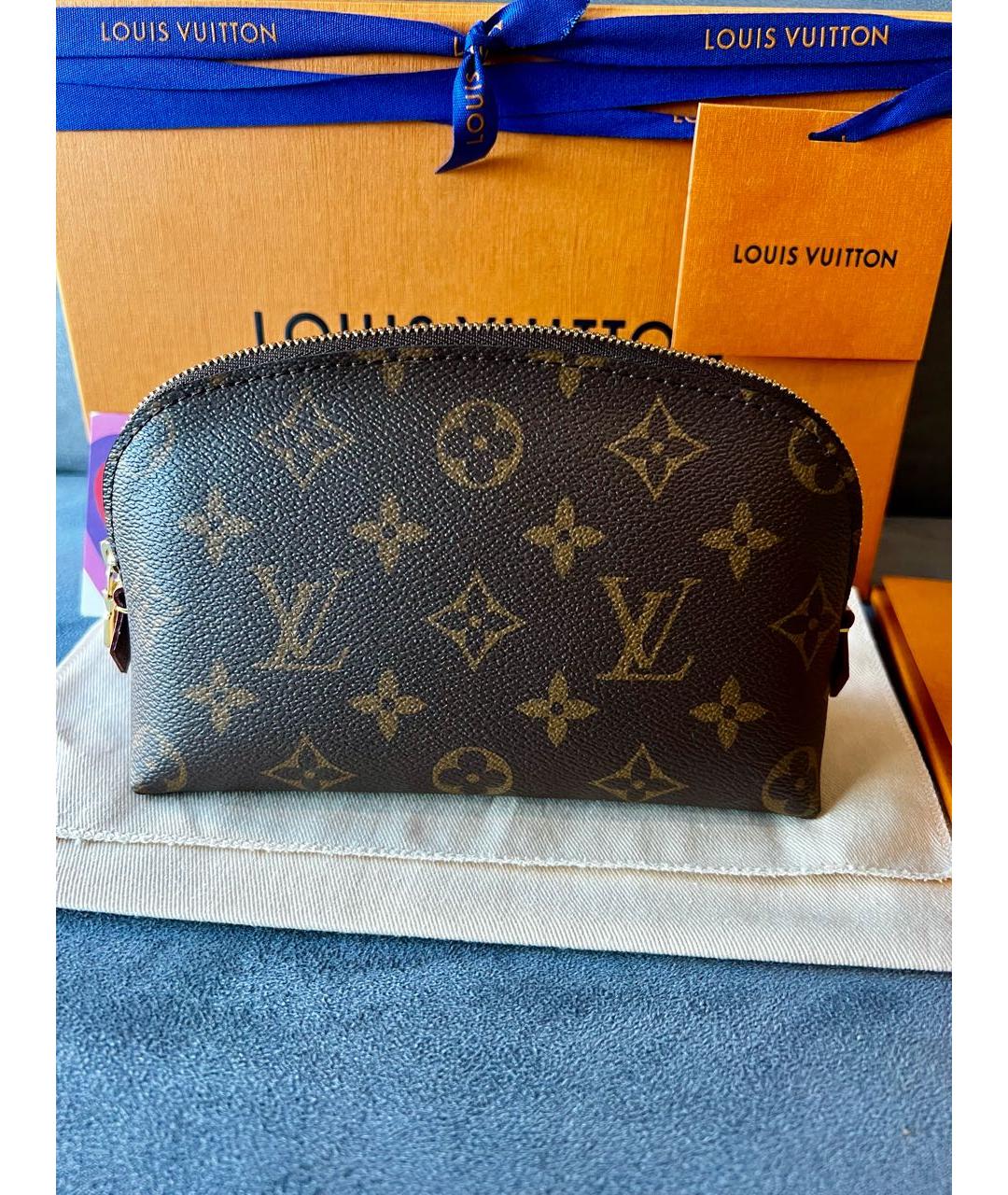 LOUIS VUITTON Коричневая косметичка, фото 7