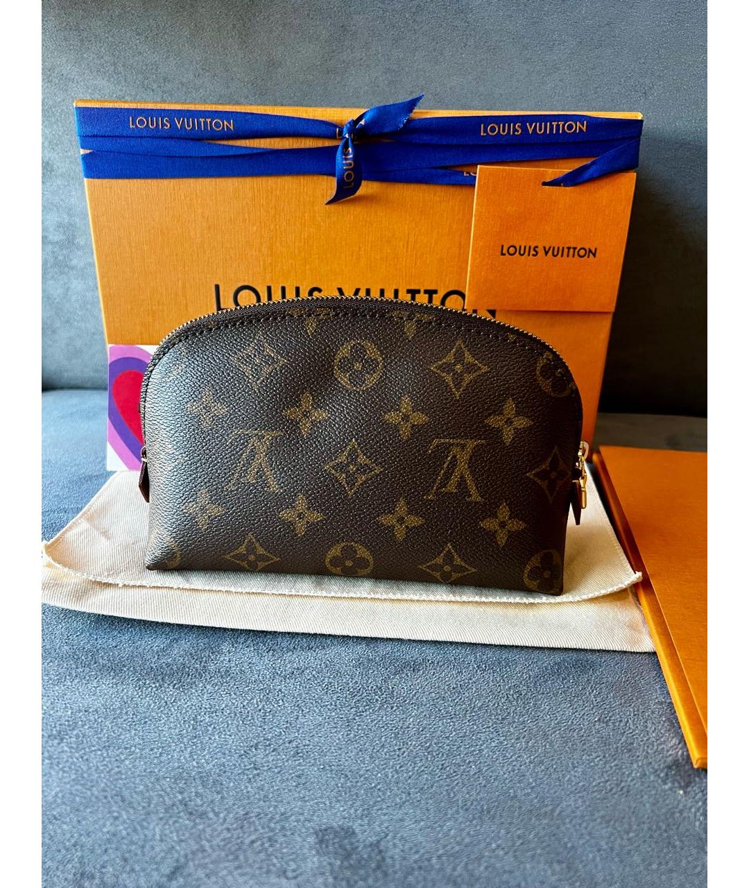 LOUIS VUITTON Коричневая косметичка, фото 2