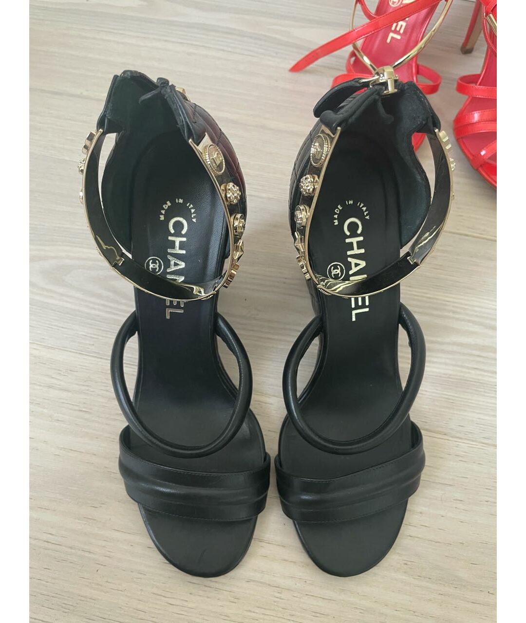 CHANEL Черные кожаные босоножки, фото 2