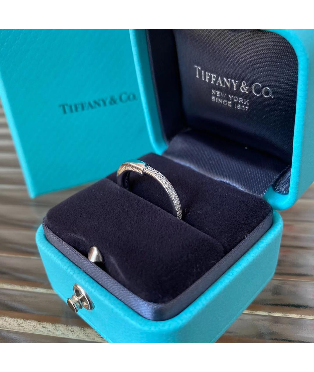 TIFFANY&CO Кольцо из белого золота, фото 3