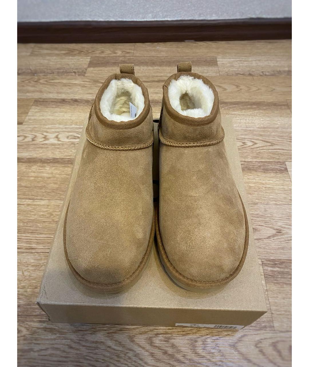 UGG AUSTRALIA Горчичные замшевые ботинки, фото 2