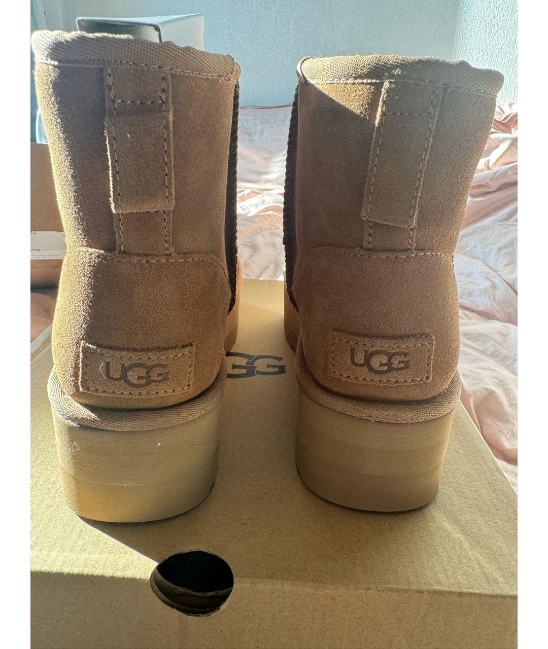 UGG AUSTRALIA Бежевые замшевые ботинки, фото 3