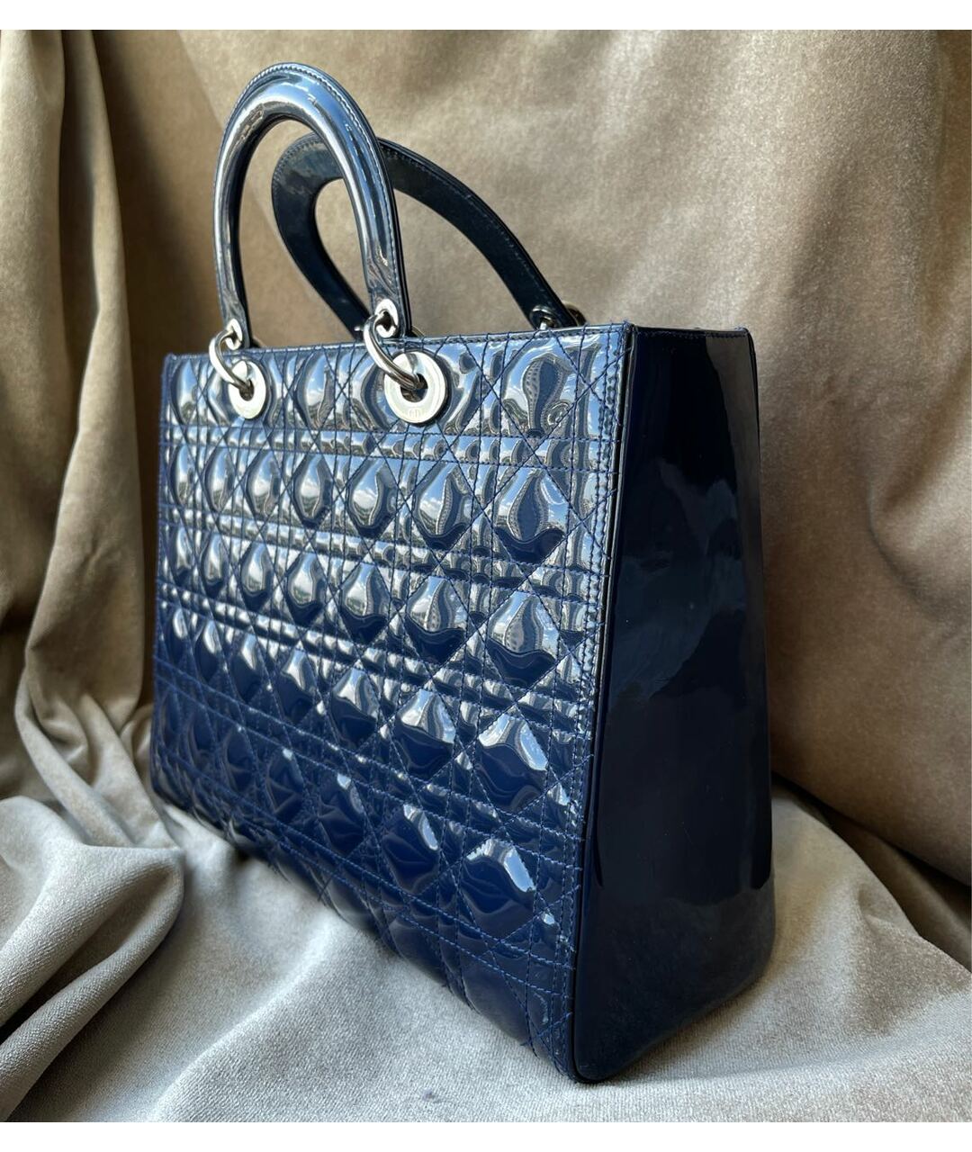 CHRISTIAN DIOR Темно-синяя сумка тоут из лакированной кожи, фото 2