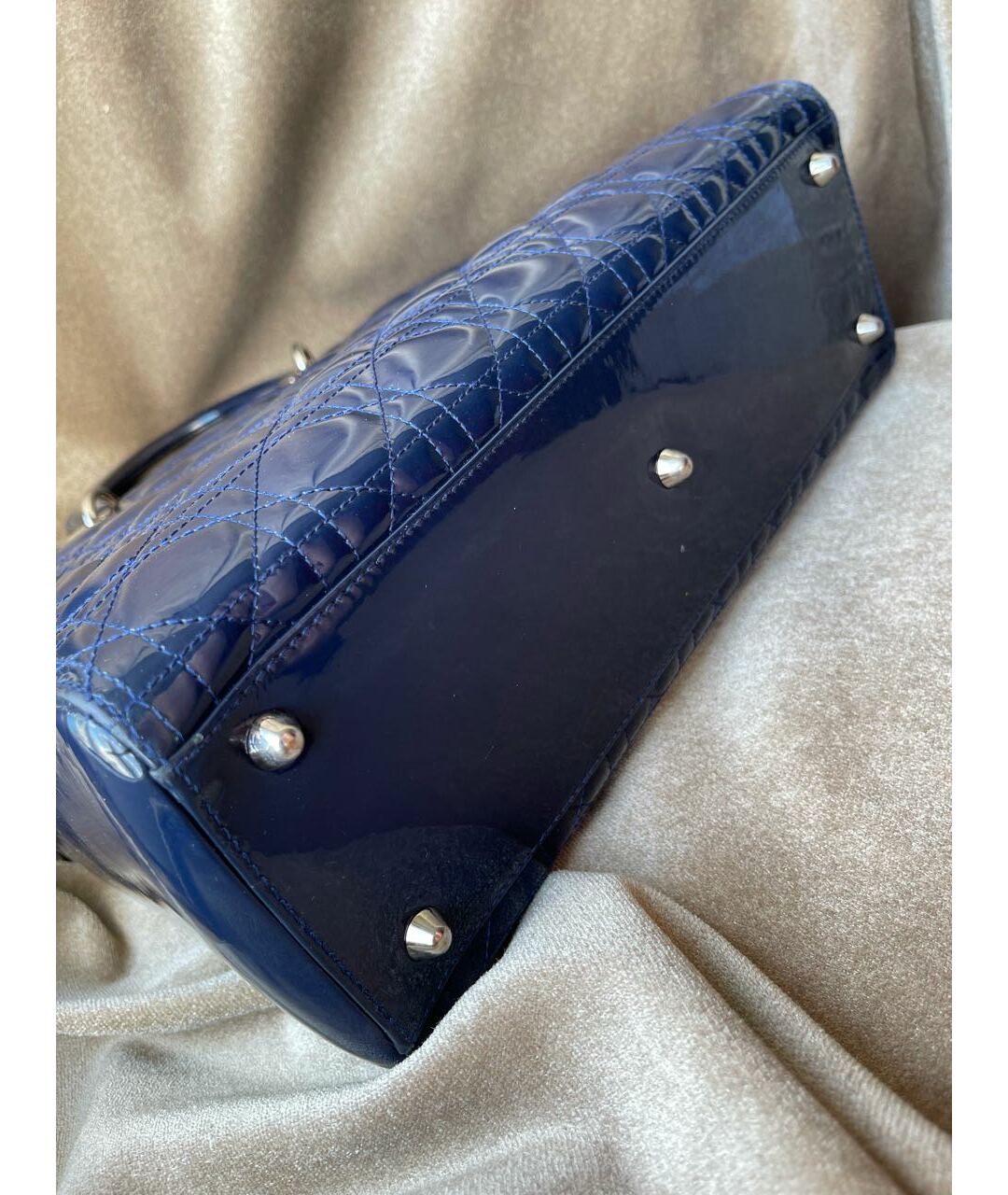 CHRISTIAN DIOR Темно-синяя сумка тоут из лакированной кожи, фото 5