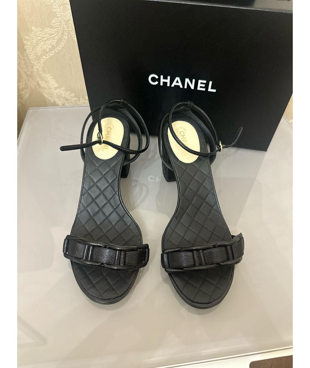 CHANEL Черные кожаные босоножки, фото 2