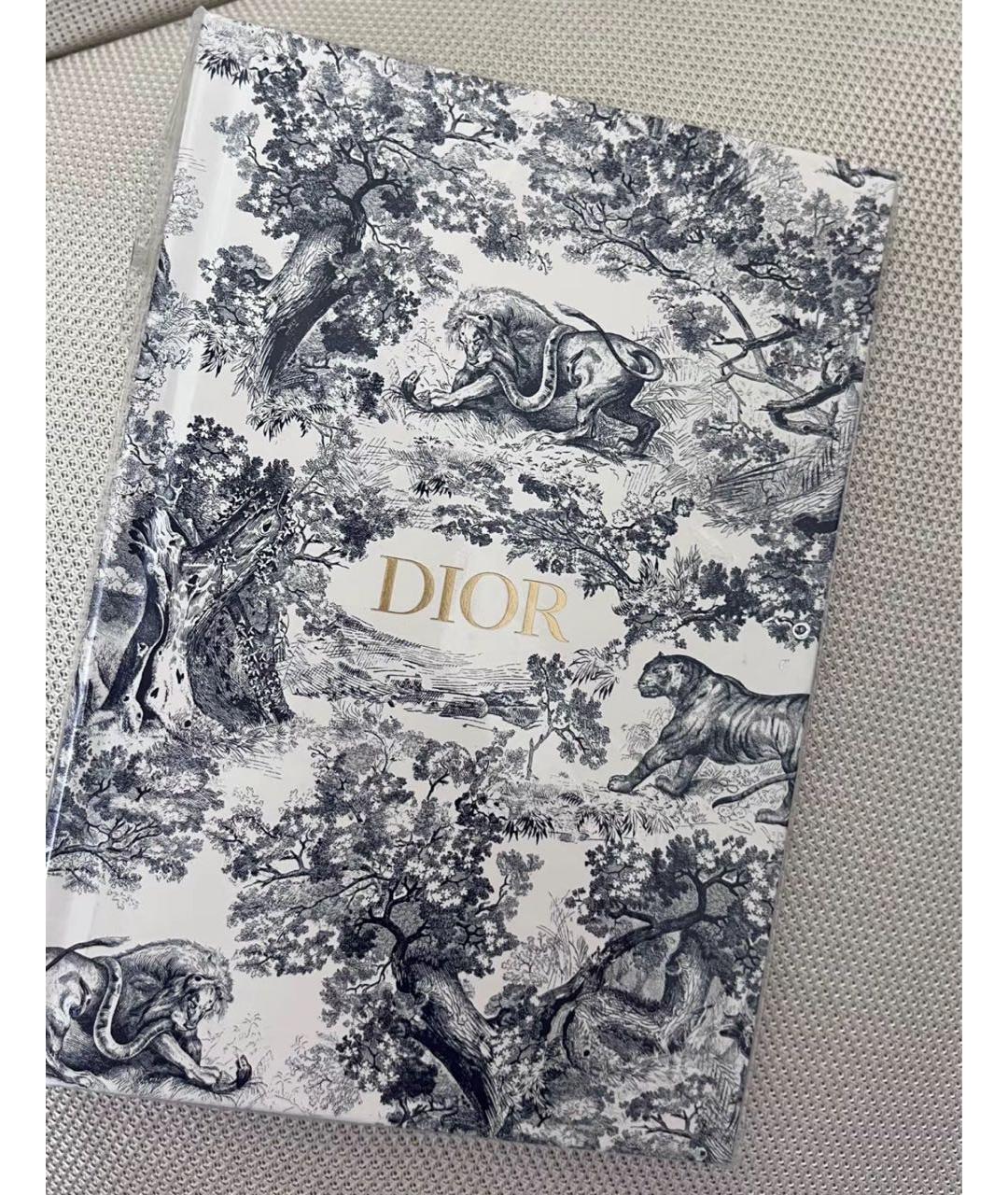 CHRISTIAN DIOR Книга, фото 2