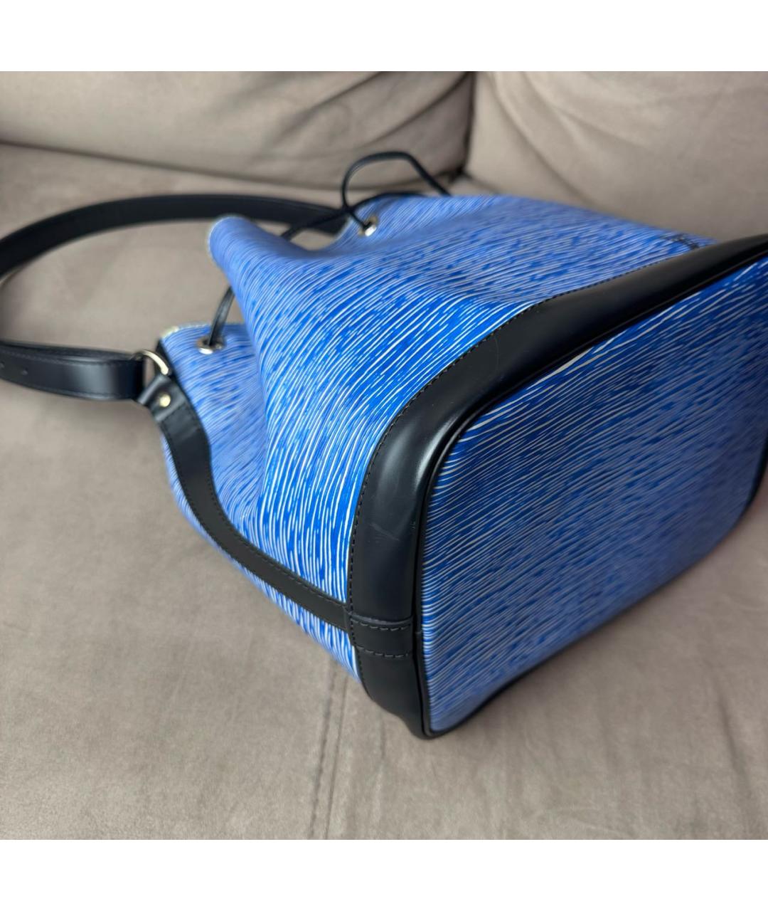 LOUIS VUITTON Синяя кожаная сумка через плечо, фото 4