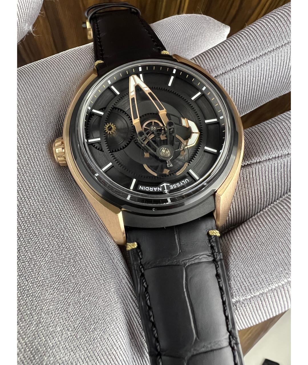 Ulysse Nardin Черные часы из розового золота, фото 3