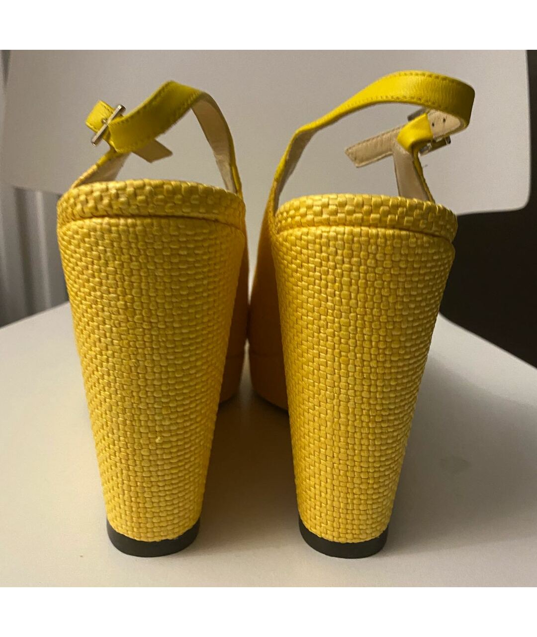JIMMY CHOO Желтые текстильные босоножки, фото 4