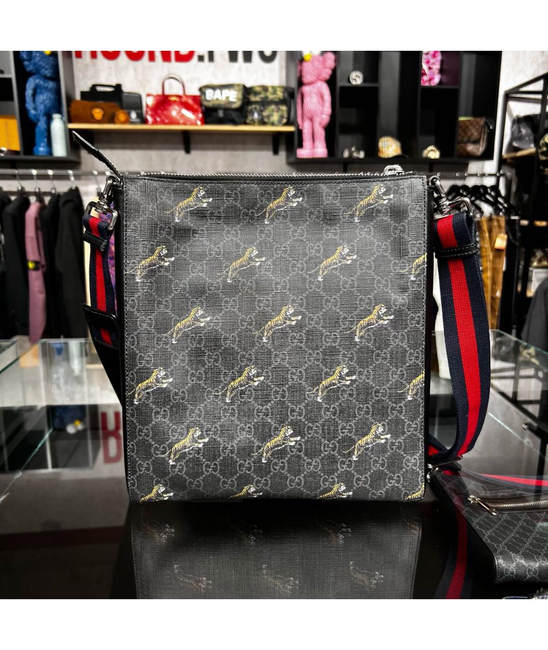 GUCCI Черная кожаная сумка на плечо, фото 4