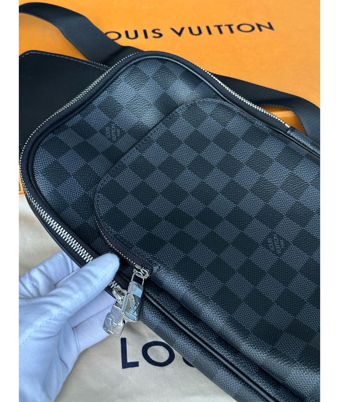 LOUIS VUITTON Черная кожаная сумка на плечо, фото 2