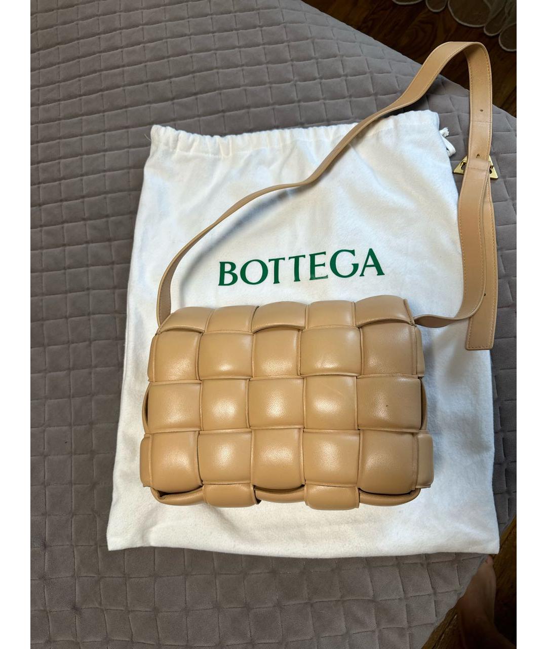 BOTTEGA VENETA Бежевая кожаная сумка через плечо, фото 3