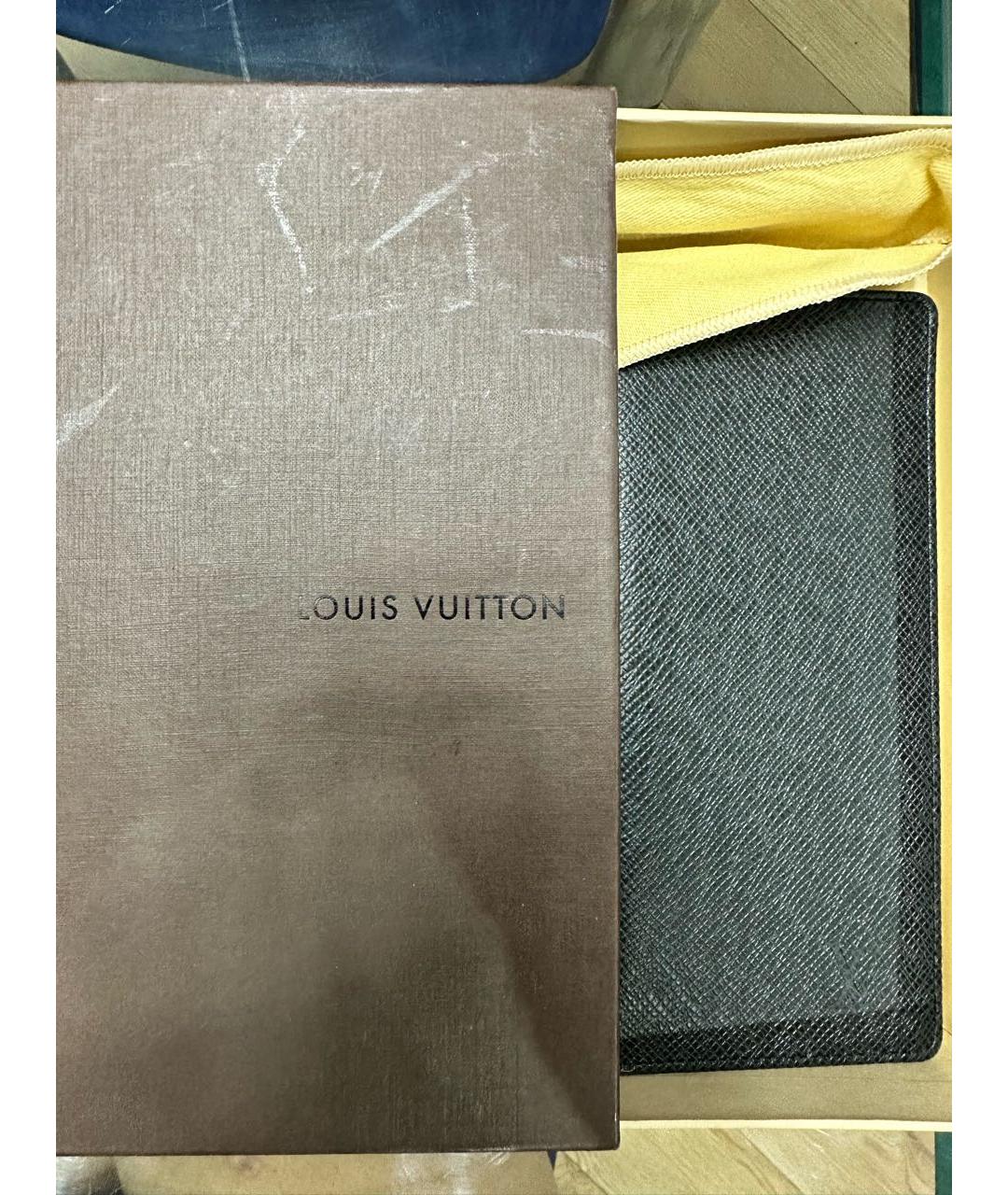 LOUIS VUITTON Антрацитовый кожаный кошелек, фото 3