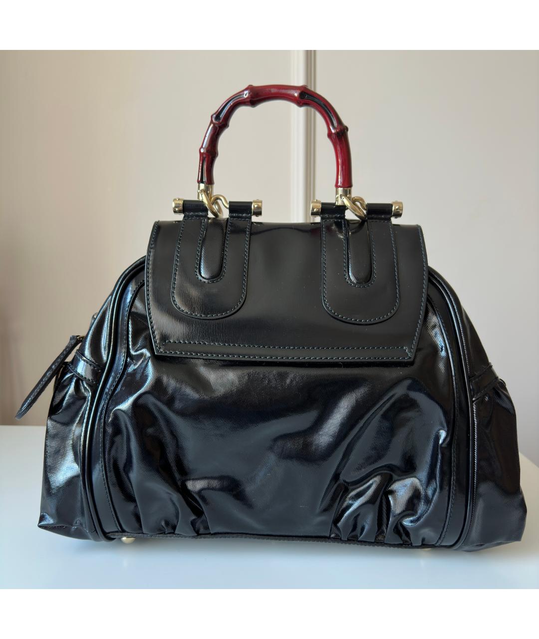 GUCCI Черная сумка с короткими ручками из лакированной кожи, фото 2