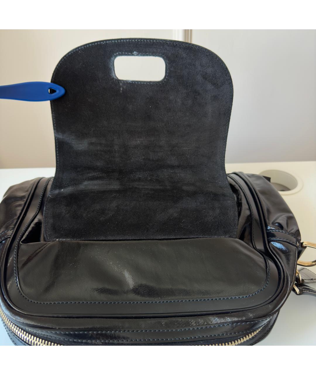 GUCCI Черная сумка с короткими ручками из лакированной кожи, фото 7